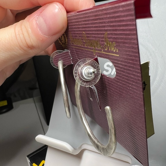 Premier Designs Night Lite Earrings - Picture 4 of 4